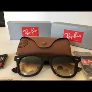 Ray ban wayfarer tortoise